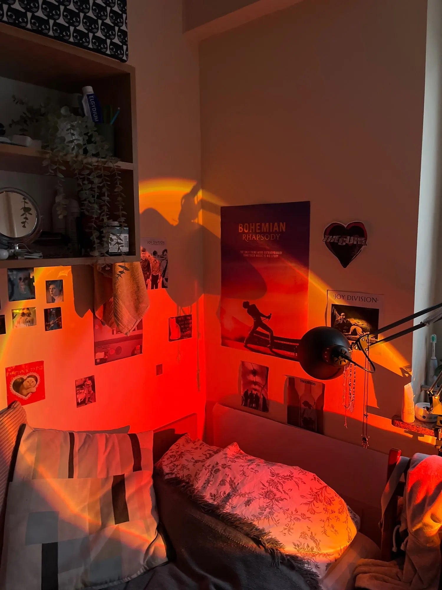 مینی خۆرئاوابوون E10