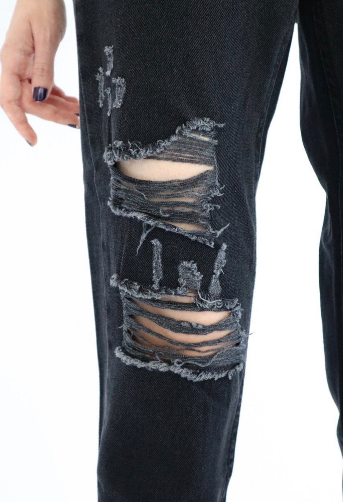 Black Ripped Mom Jeans - مـوها ستـور