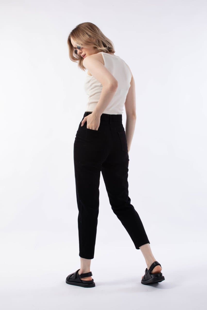 Black Mom Jeans - مـوها ستـور