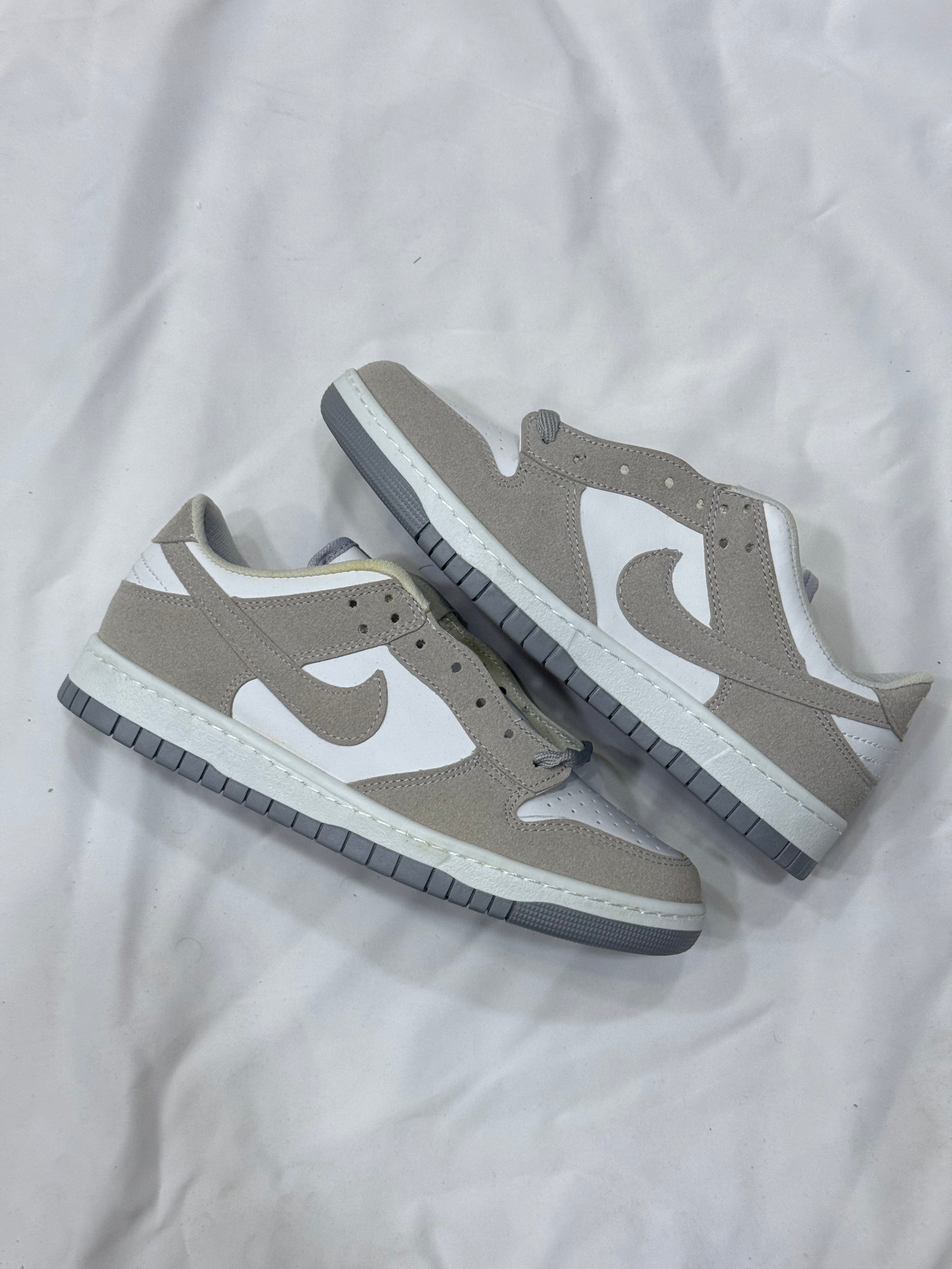 Nike Dunk low Gray