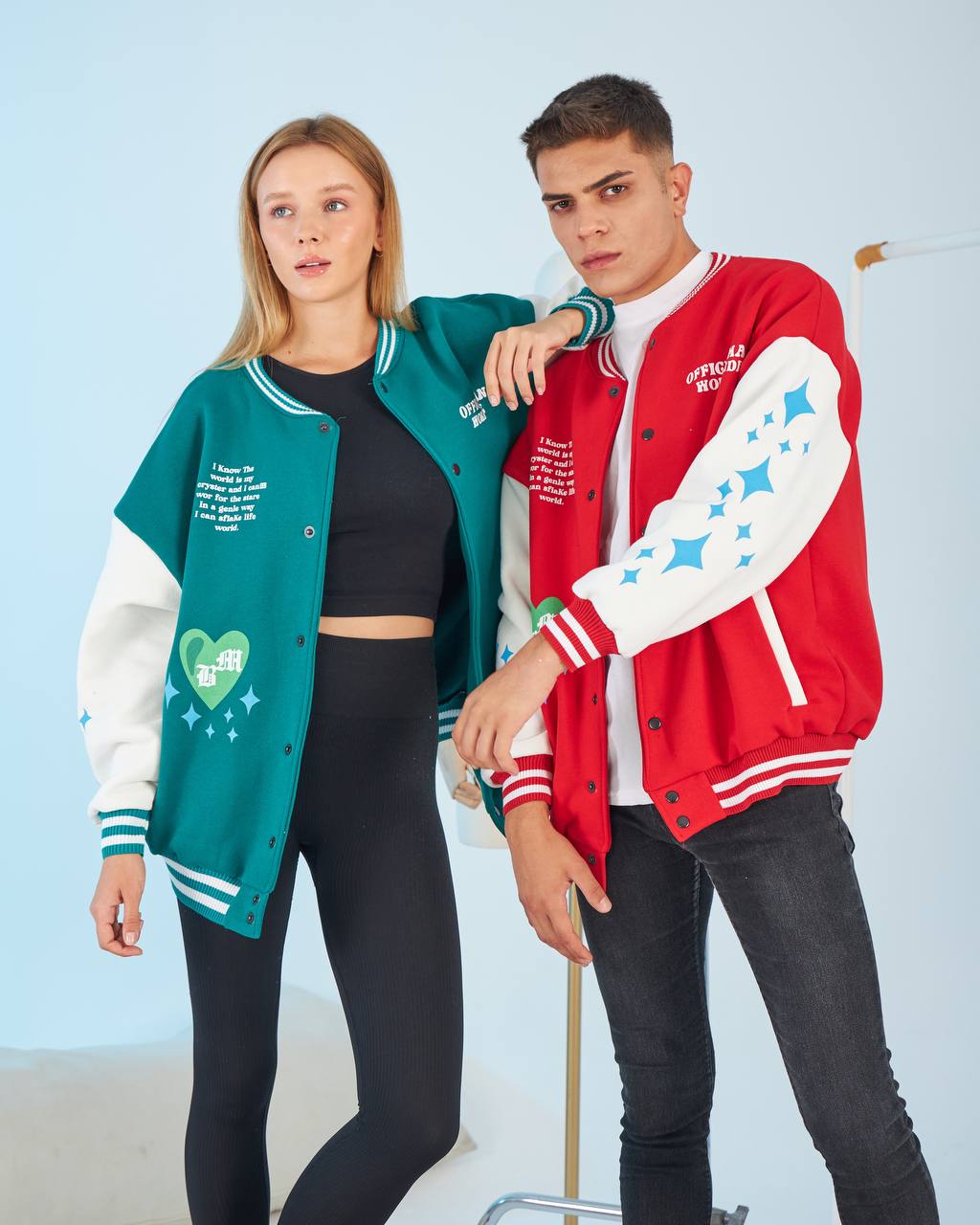 officiall چاکەتی کۆلێژی جیهانی سوور