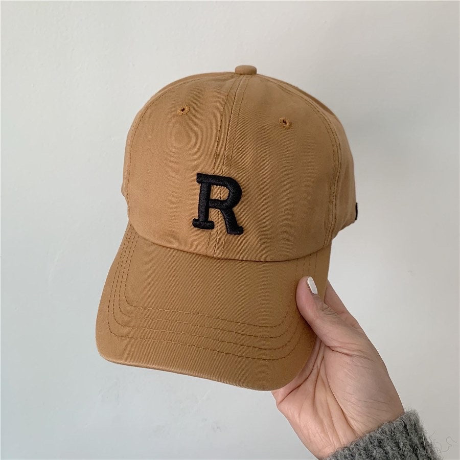 ‏Korean style R-shaped hat - مـوها ستـور