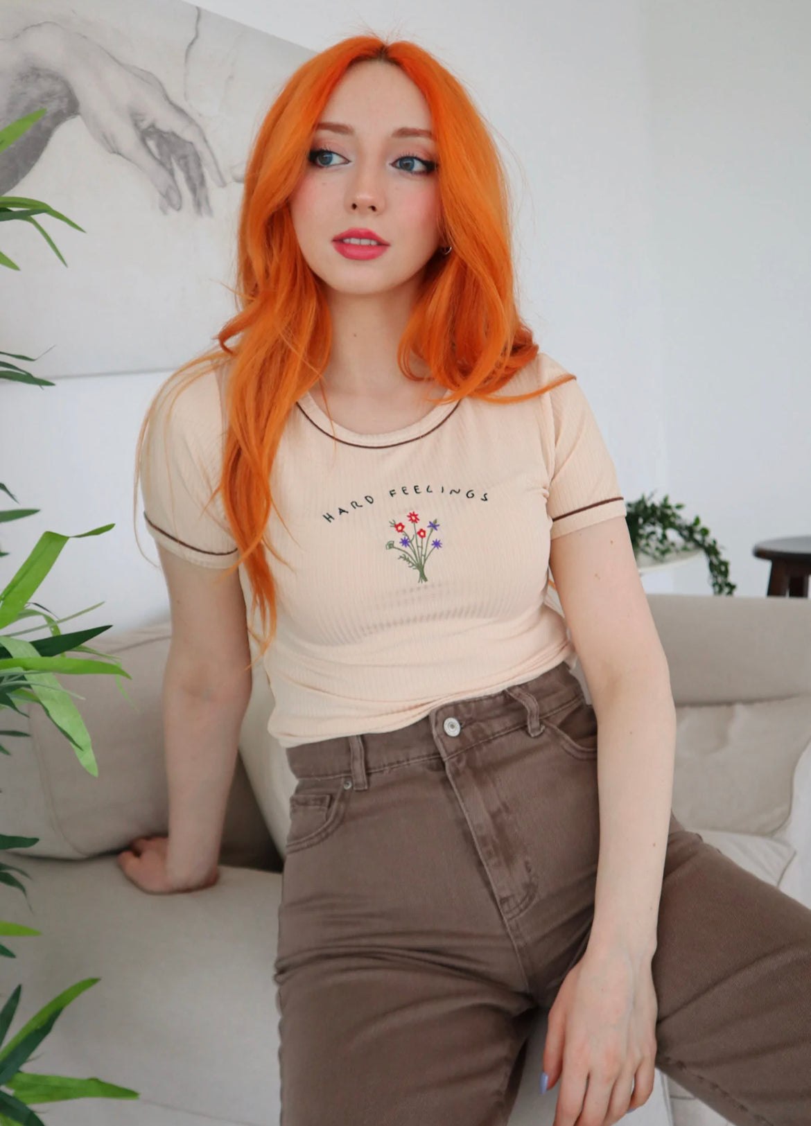Beige Hard Feelings Crop - مـوها ستـور