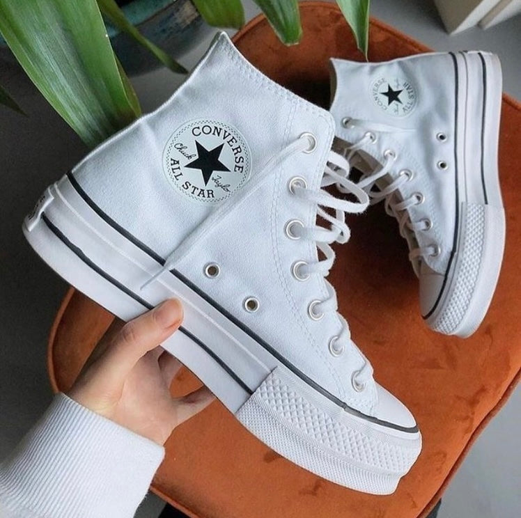 حذاء كونفرس عالي أسود وابيض