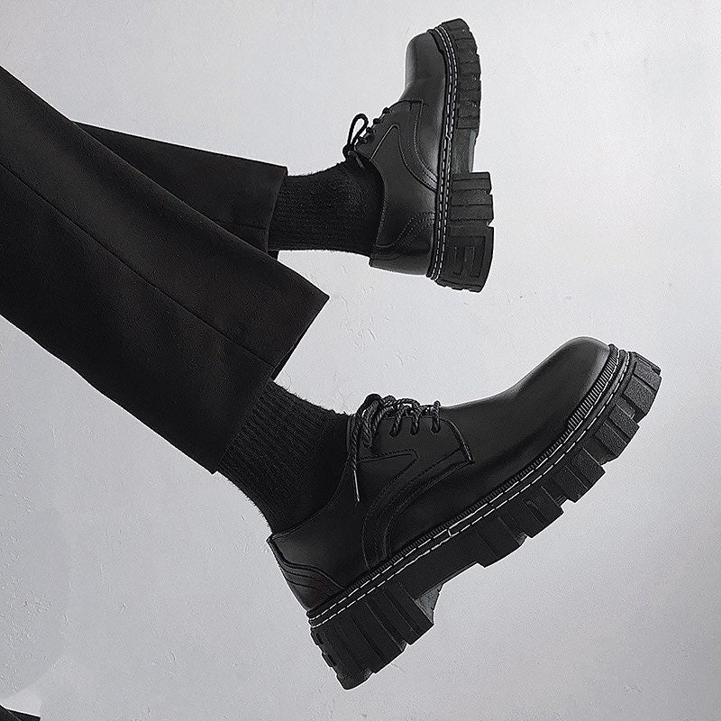 Short boot martin style