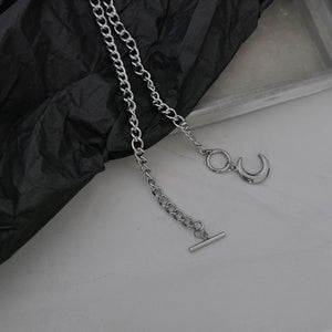 ‏Punk style simple moon OT buckle necklace - مـوها ستـور