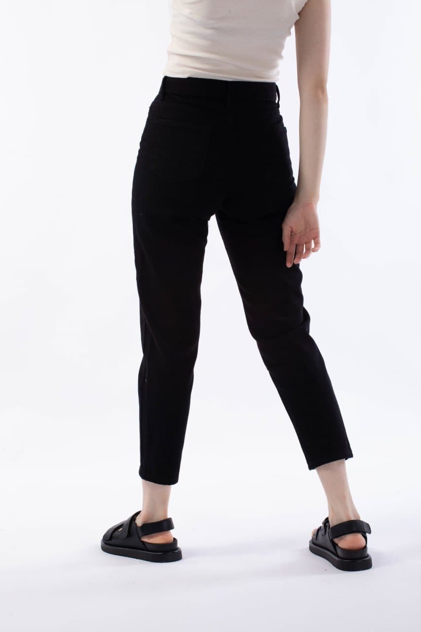 Black Mom Jeans - مـوها ستـور